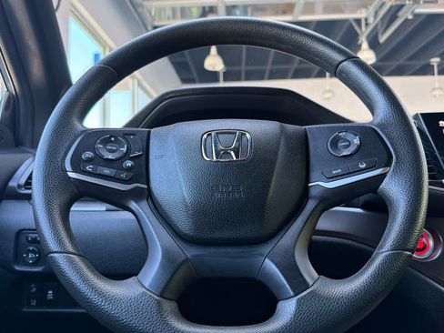 Used 2022 Honda Pilot Sport image 26