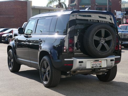 Used 2025 Land Rover Defender 110 S AWD/4WD image 3