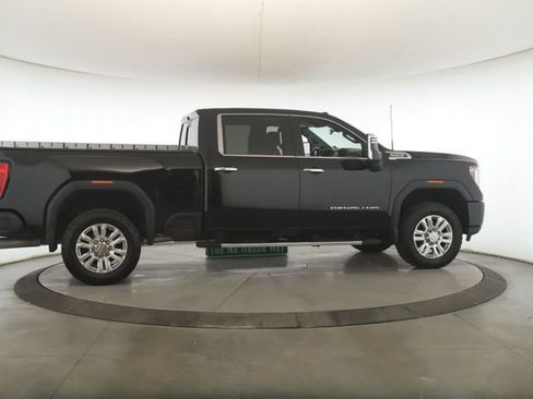 Used 2022 GMC Sierra 2500 Denali image 6