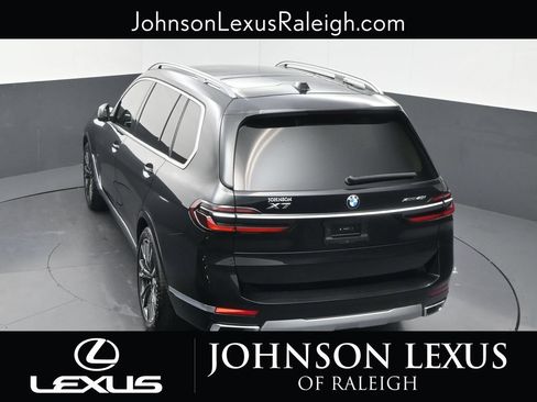 Used 2025 BMW X7 xDrive40i w/ Premium Package AWD/4WD image 26