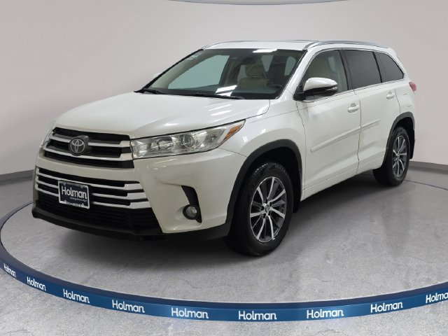 Used 2018 Toyota Highlander XLE AWD/4WD image 1