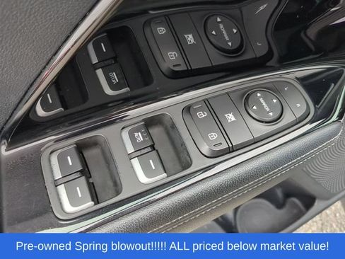 Used 2022 Kia Niro LXS FWD image 22