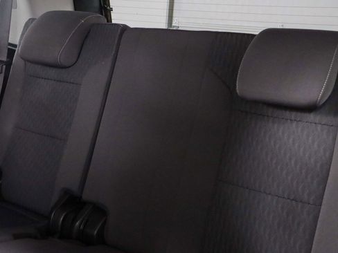 Used 2020 GMC Yukon SLE w/ Enhanced Driver Alert Package image 28