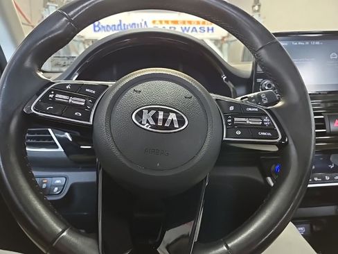 Certified 2021 Kia Seltos EX AWD/4WD image 14
