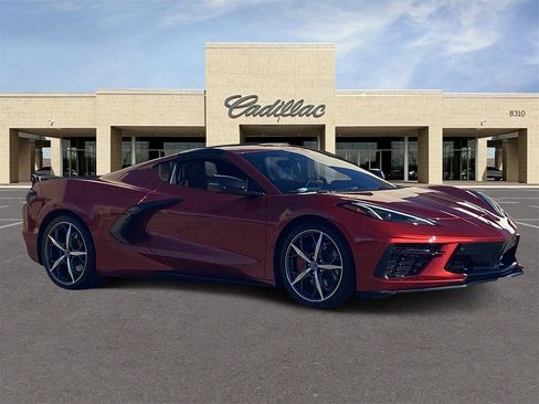 Used 2021 Chevrolet Corvette Stingray Premium Cpe w/ Z51 Performance Package image 3