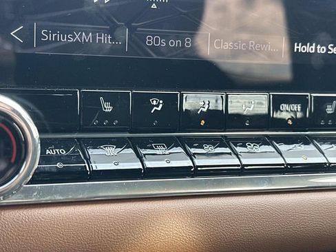 Used 2024 GMC Canyon AT4 w/ Canyon Safety Plus Package image 31