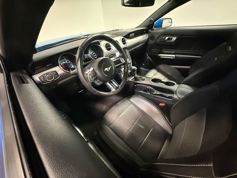 Used 2019 Ford Mustang GT Premium w/ Black Accent Package RWD image 2