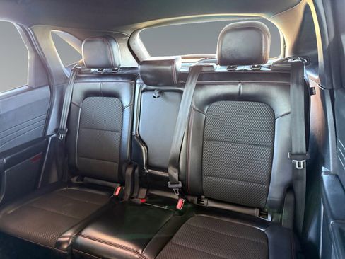 Certified 2024 Ford Escape ST-Line image 18