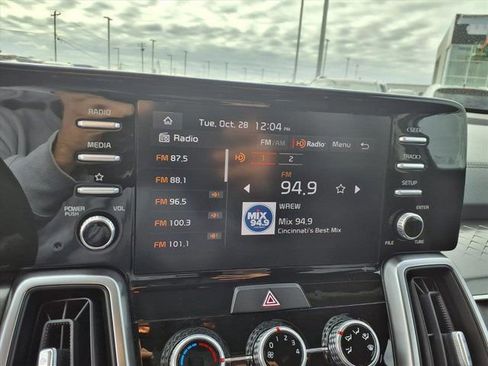 Used 2023 Kia Sorento LX image 14