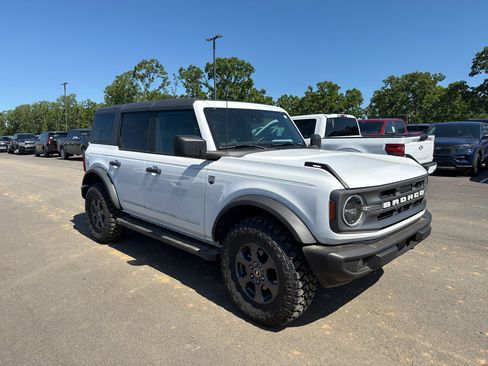 Used 2023 Ford Bronco Big Bend AWD/4WD image 4