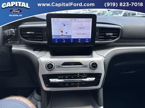 Certified 2022 Ford Explorer XLT w/ Equipment Group 202A image 26