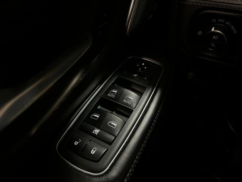 Used 2019 RAM 1500 Limited image 24