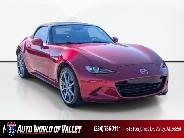 Used 2023 MAZDA MX-5 Miata Grand Touring RWD image 2