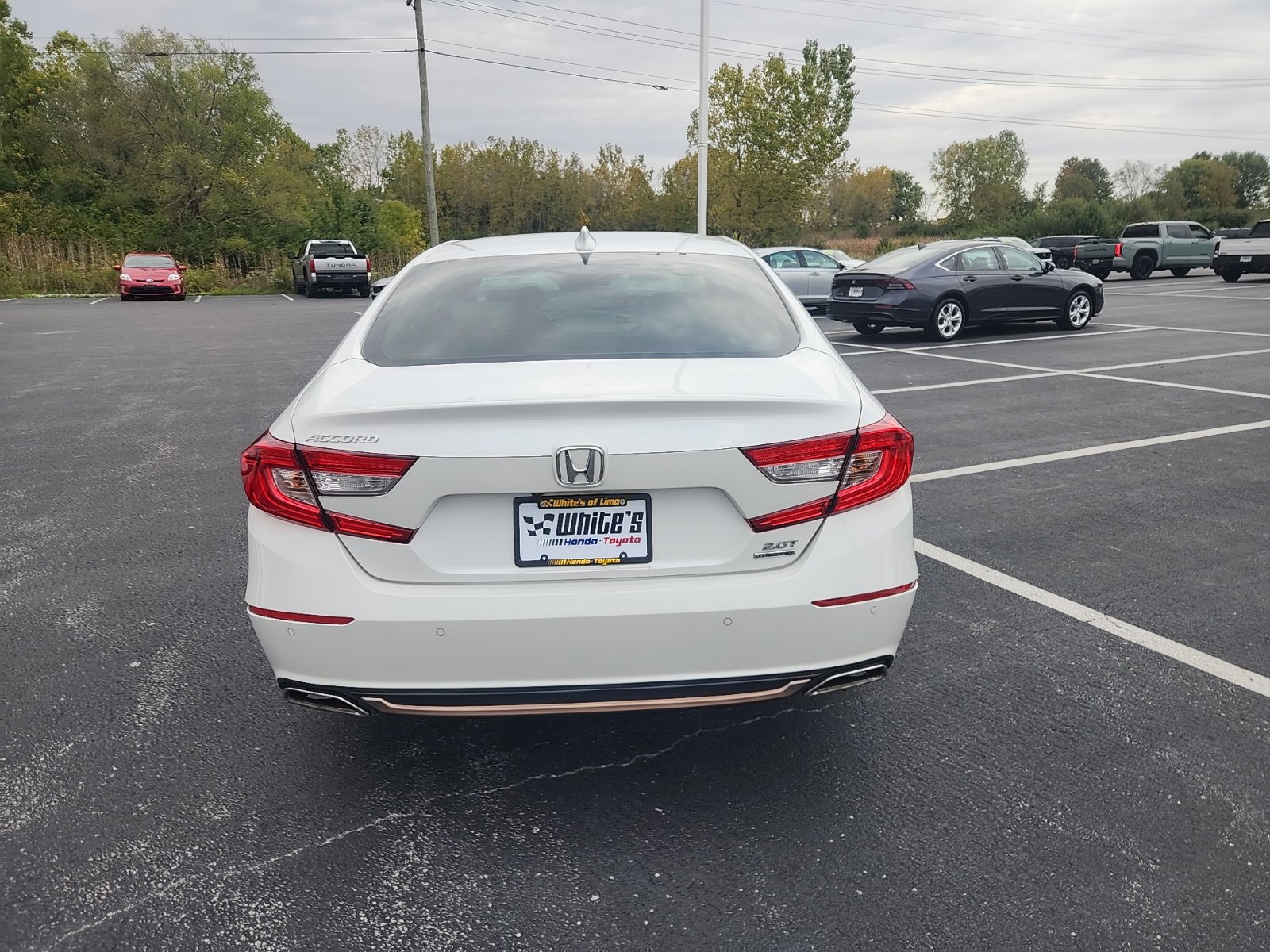 Used 2020 Honda Accord Touring image 7