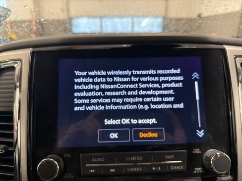 Used 2020 Nissan Titan SV w/ SV Convenience Package AWD/4WD image 23