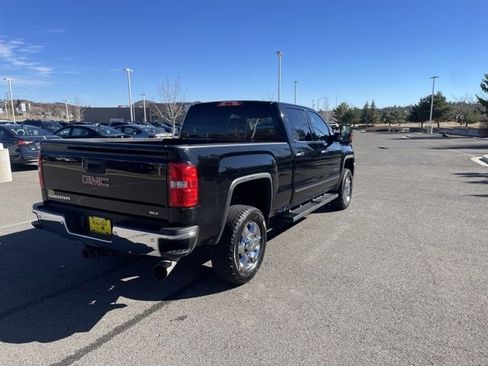 Used 2019 GMC Sierra 2500 SLT w/ Duramax Plus Package image 3