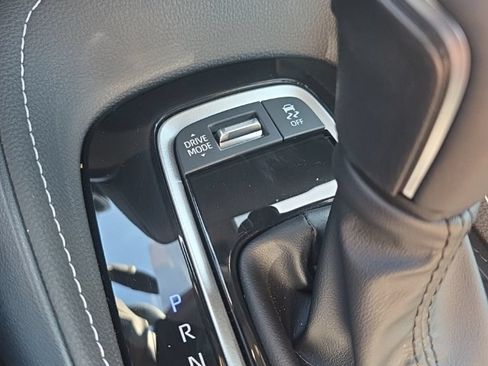 Used 2026 Toyota Corolla SE FWD image 30