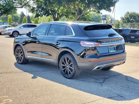 Used 2023 Lincoln Nautilus Reserve w/ Monochromatic Package AWD/4WD image 3