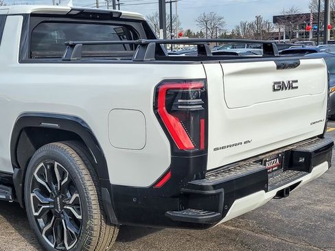New 2025 GMC Sierra EV Denali image 6