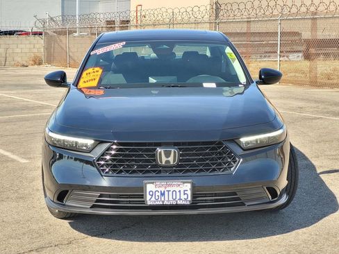 Used 2023 Honda Accord EX image 3