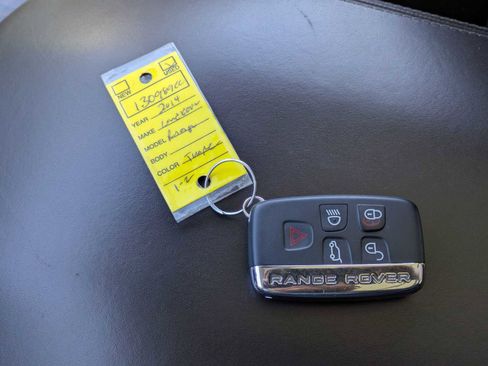 Used 2014 Land Rover Range Rover HSE AWD/4WD image 36