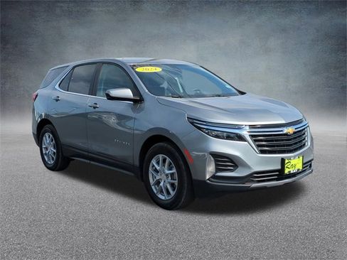 Certified 2024 Chevrolet Equinox LT image 3
