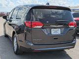 Used 2020 Chrysler Pacifica Touring image 5