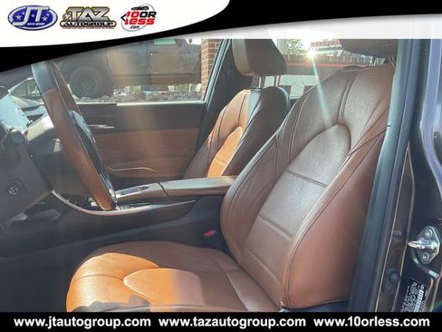Used 2019 Toyota Avalon Limited w/ All Weather Liner Package FWD image 10