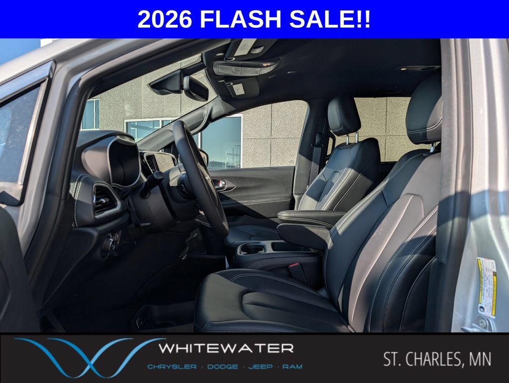 New 2026 Chrysler Pacifica Select AWD/4WD image 5