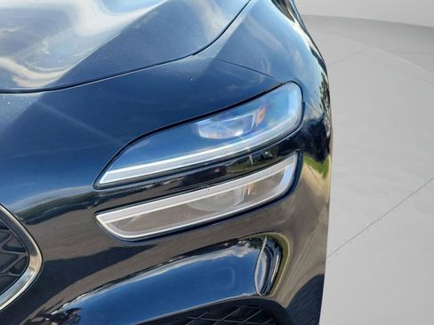 Used 2022 Genesis G70 3.3T image 9