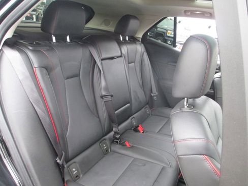Used 2022 Buick Envision Essence w/ Sport Touring Package FWD image 23