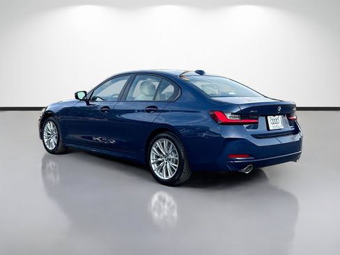 Used 2023 BMW 330i xDrive Sedan w/ Premium Package AWD/4WD image 5