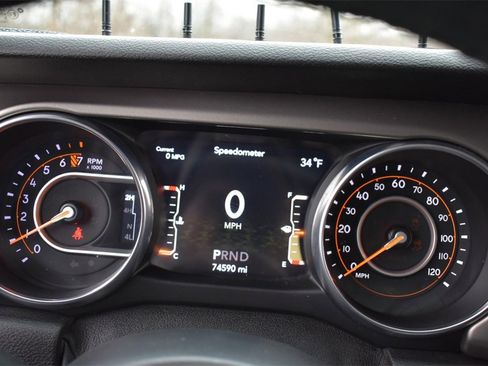 Used 2018 Jeep Wrangler Sport image 17