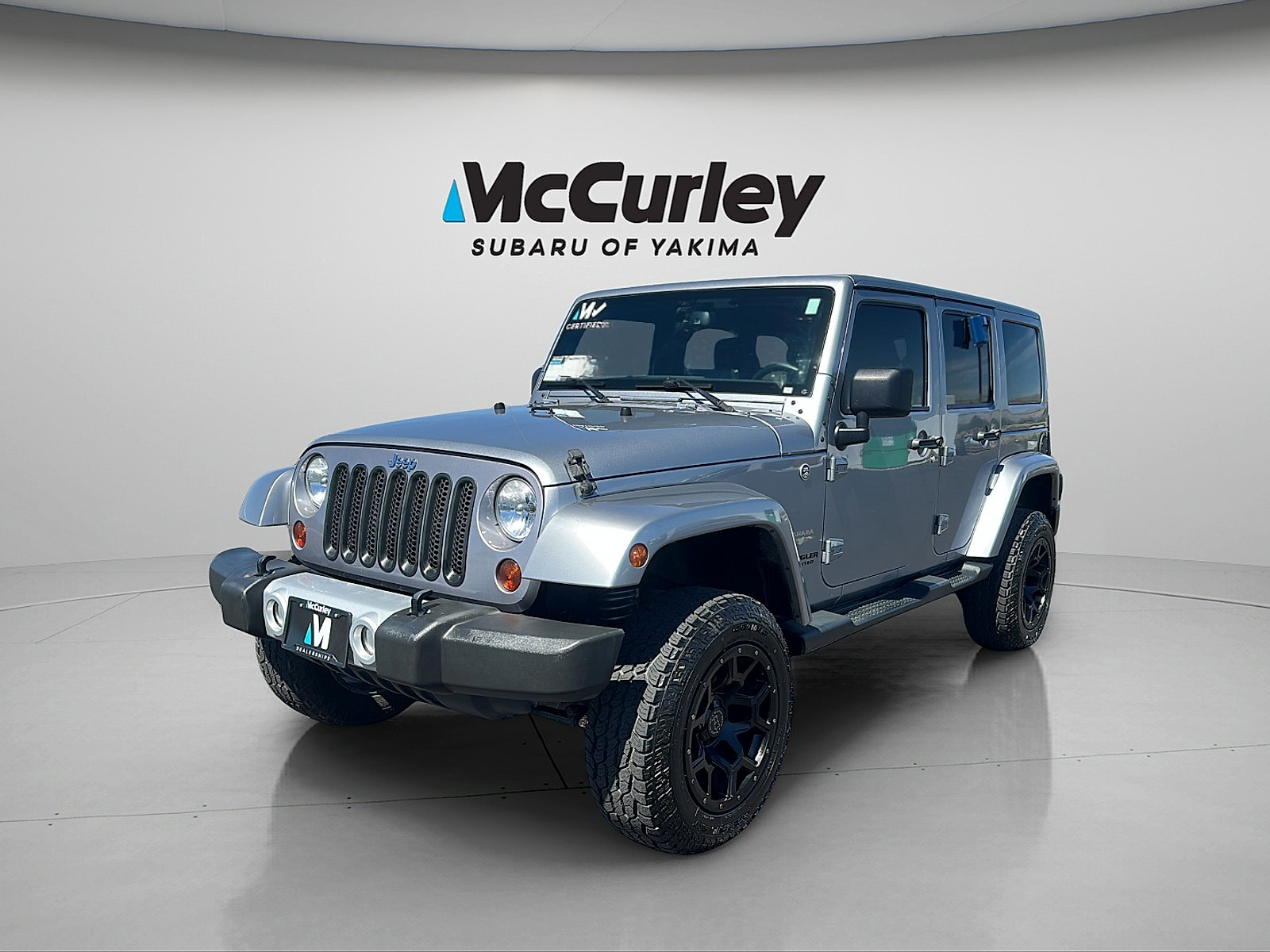 Used 2013 Jeep Wrangler Unlimited Sahara w/ Connectivity Group AWD/4WD image 2