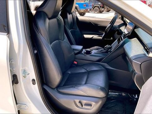 Used 2021 Toyota Venza Limited w/ Carpet Mat Package (TMS) AWD/4WD image 6