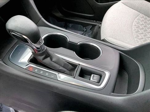 Certified 2024 Chevrolet Equinox LS FWD image 15