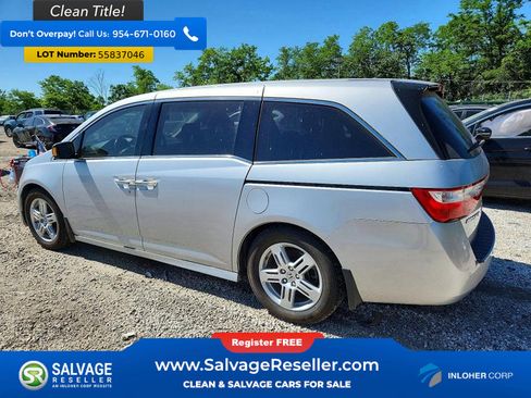 Used 2013 Honda Odyssey Touring image 3