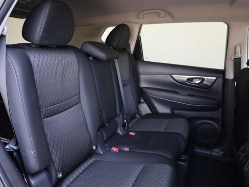 Used 2019 Nissan Rogue SV AWD/4WD image 25