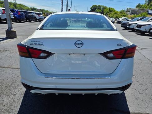 Used 2023 Nissan Altima 2.5 SL FWD image 7