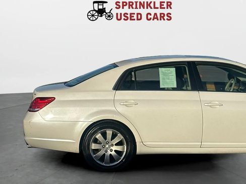 Used 2006 Toyota Avalon Touring FWD image 4