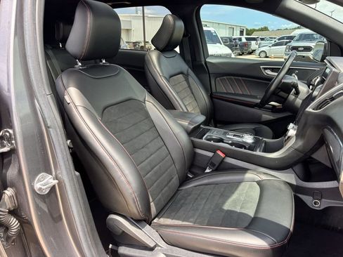 Used 2021 Ford Edge ST-Line AWD/4WD image 29