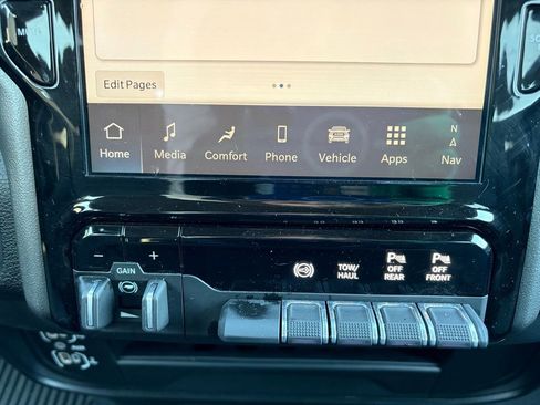 Used 2025 RAM 2500 Big Horn image 32