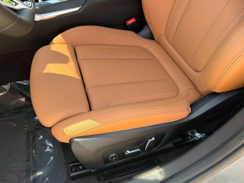 New 2026 BMW 330i Sedan w/ M Sport Package RWD image 19