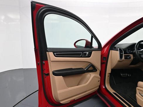 Certified 2021 Porsche Cayenne GTS AWD/4WD image 16