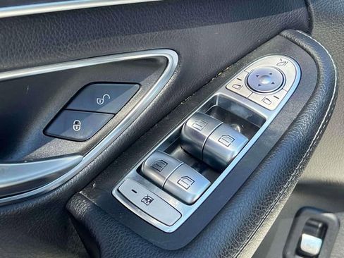 Used 2020 Mercedes-Benz C 300 4MATIC Sedan image 19
