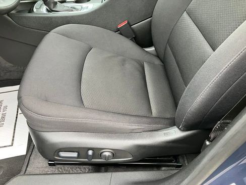 Used 2025 Chevrolet Malibu LT image 13