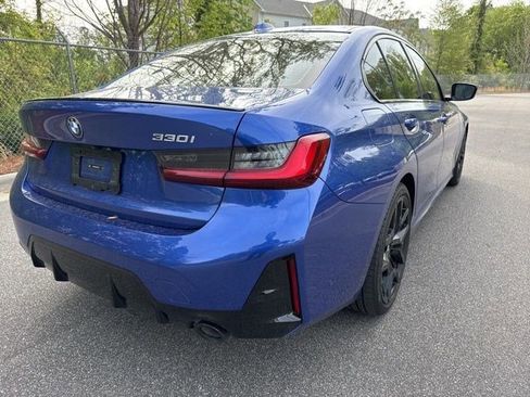 Used 2025 BMW 330i Sedan w/ M Sport Package image 5