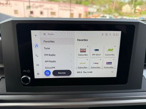 Used 2025 Toyota 4Runner TRD Off-Road image 17