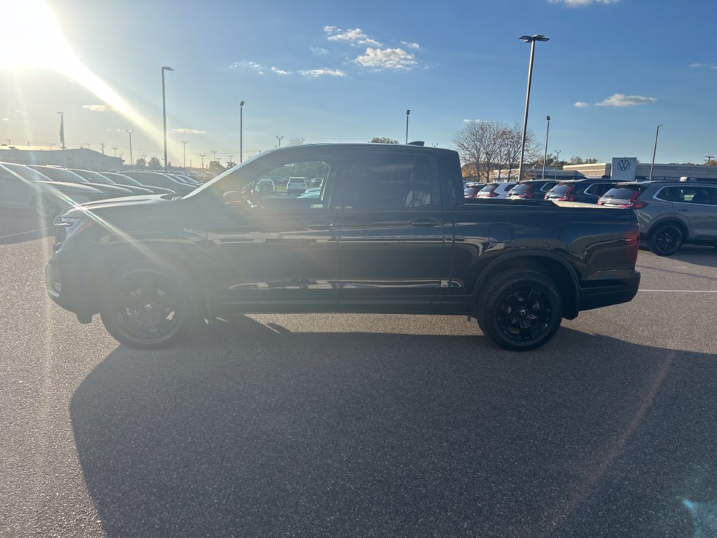 Certified 2024 Honda Ridgeline Black Edition image 6