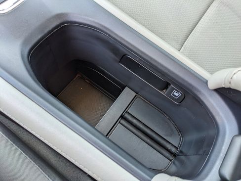 Used 2022 Honda HR-V LX image 31